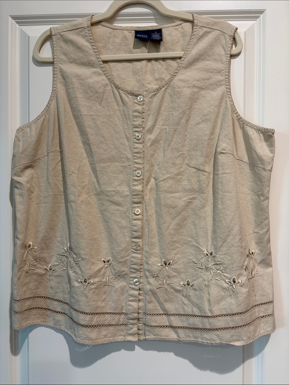 Basic Editions Beige Sleeveless Button-Front Linen Top with Floral Embroidery 1X